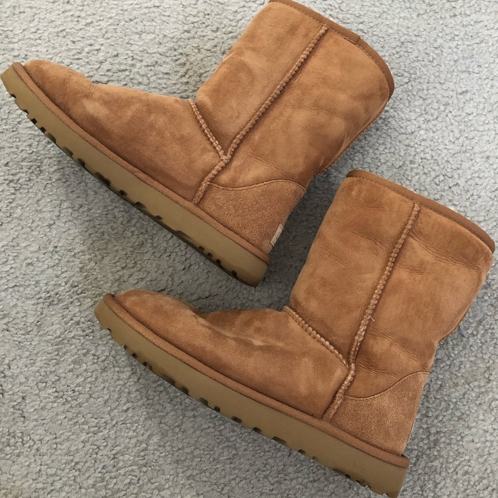 Women’s UGG Boots Classic Short II